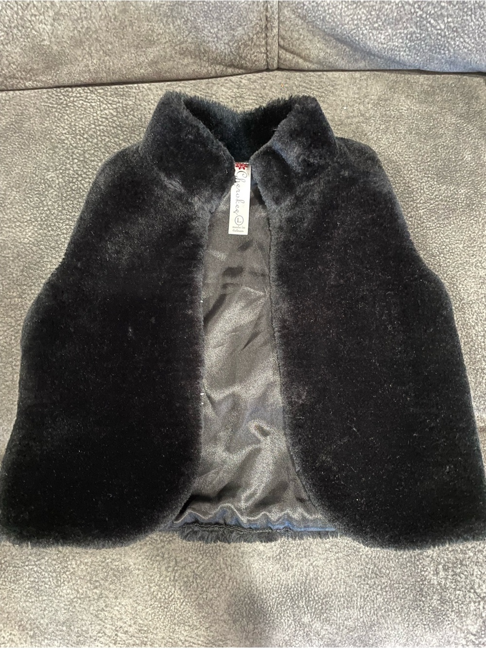 Cherokee Black Faux Fur Girls Vest. fancy festive dressy, size Large.